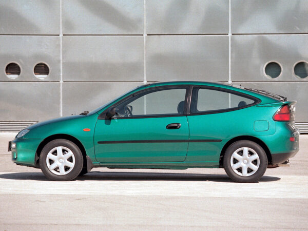 Комплект порогов Mazda 323 C (1994-1998)