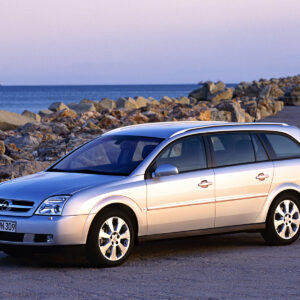 Комплект порогов на Opel Vectra C (2002-2008)